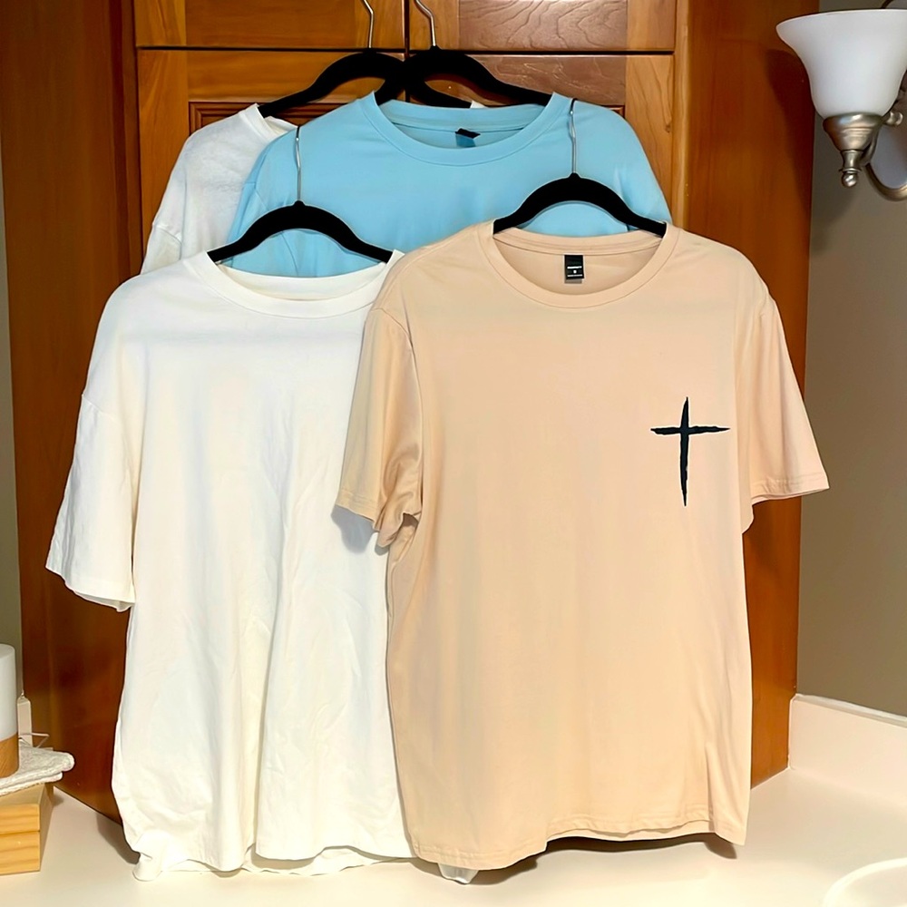 SHEIN Men’s Tee Bundle Size M
